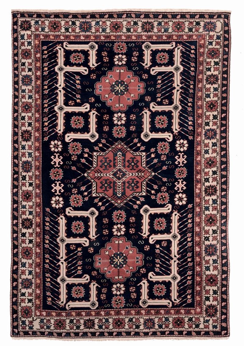 Tappeto caucasico Shirvan Kuba inizio XX secolo  - Asta Antiquariato e Dipinti Antichi - I - Cambi Casa d'Aste