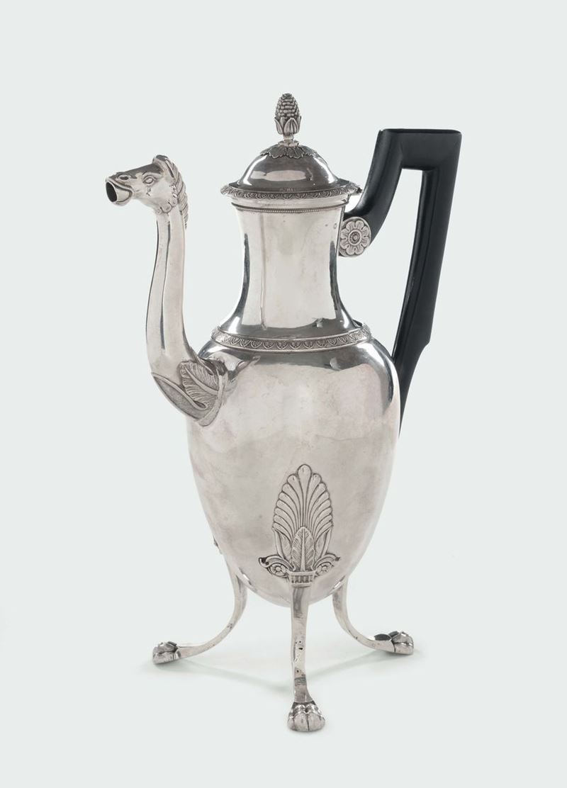 A molten, embossed and chiselled silver coffee-pot, Paris mark used from 1809 to 1819 and silversmith mark  - Auction Fine Silvers - I - Cambi Casa d'Aste