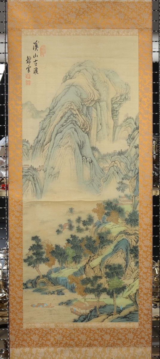 Dipinto su carta raffigurante villaggio ai piedi di una montagna con barca di pescatori in navigazione, Cina, XX secolo