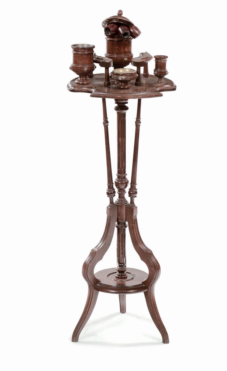 Tavolino da fumo in legno  - Asta Antiquariato e Dipinti Antichi - I - Cambi Casa d'Aste