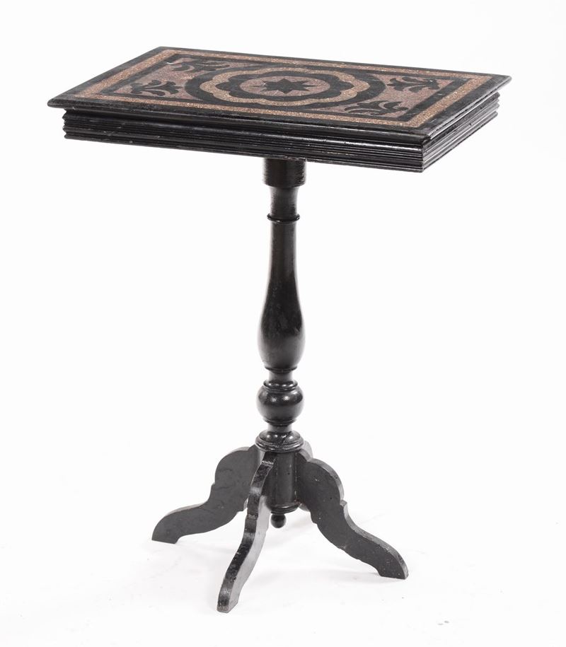 Tavolino in legno ebanizzato con piano in scagliola, XIX secolo  - Asta Antiquariato e Dipinti Antichi - I - Cambi Casa d'Aste
