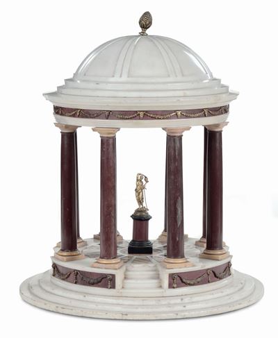 Tempietto in Marmi Differenti nello Stile di Valadier