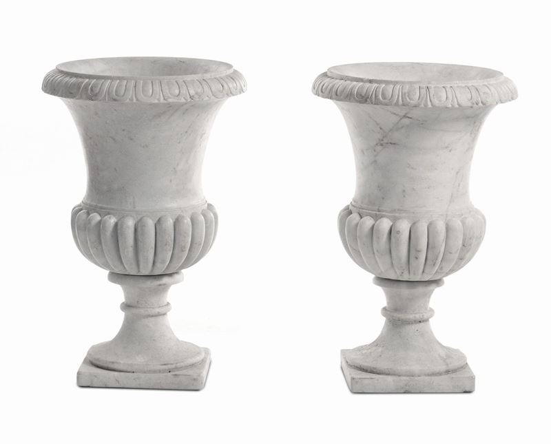 Coppia di grandi vasi medicei in marmo bianco  - Asta Antiquariato e Dipinti Antichi - I - Cambi Casa d'Aste