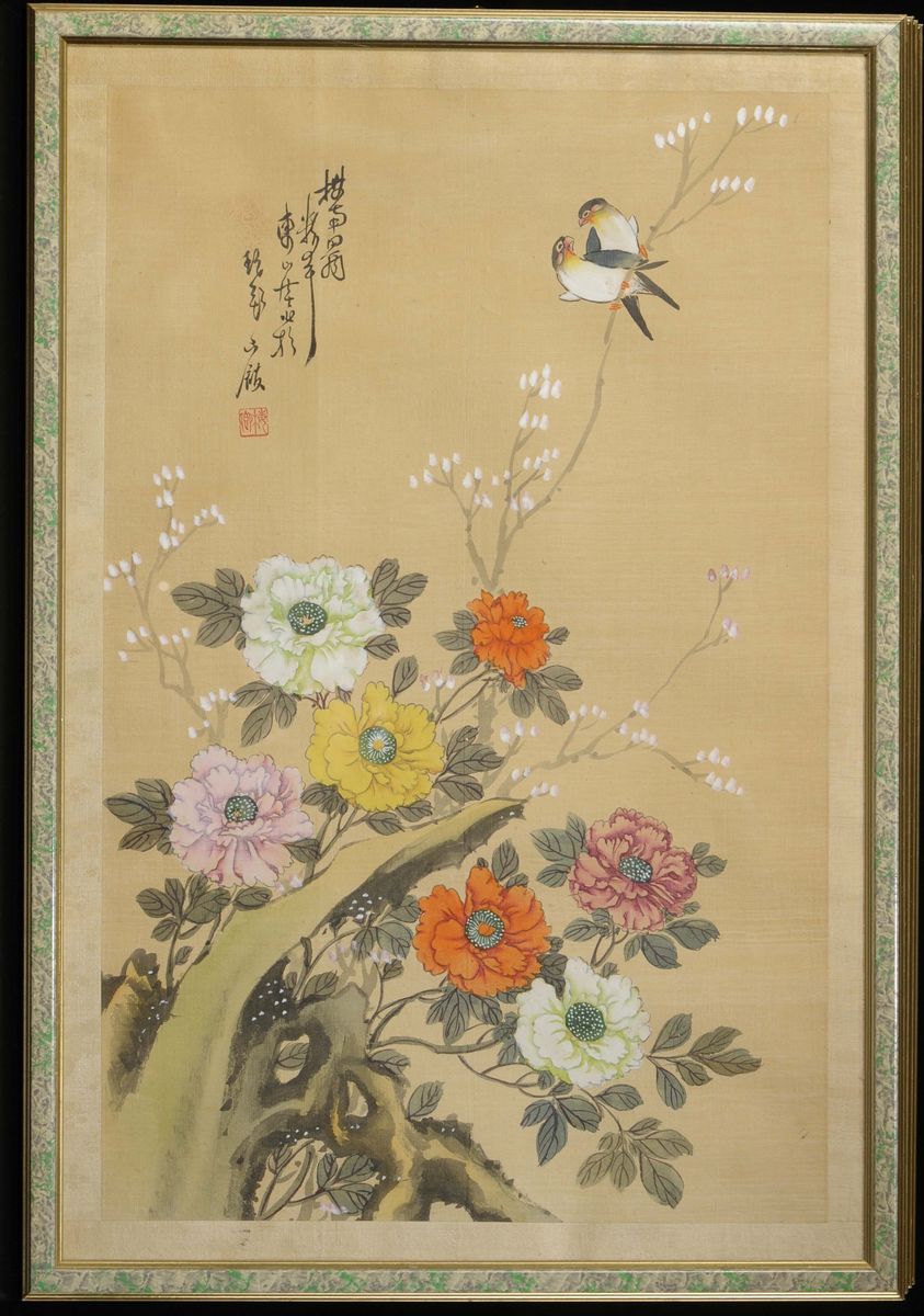 Lotto di Quattro Disegni Incorniciati Raffiguranti Fiori, Uccelli e Iscrizioni, Cina, XX Secolo