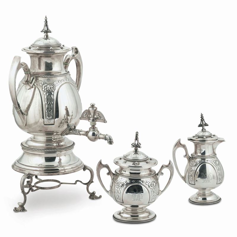 Servizio in argento composto da samovar, lattiera e zuccheriera, punzoni russi  - Asta Antiquariato e Dipinti Antichi - I - Cambi Casa d'Aste