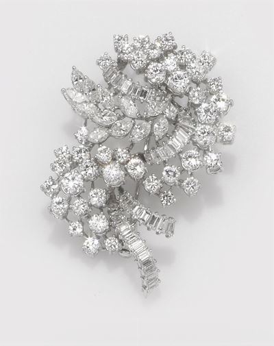 Spilla con Diamanti Taglio Rotondo,navette e Baguette per Ct 9,00 Circa