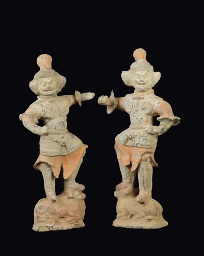 Coppia di Guerrieri in Terracotta Dipinta, Cina, Dinastia Tang (619-906 D.C.)