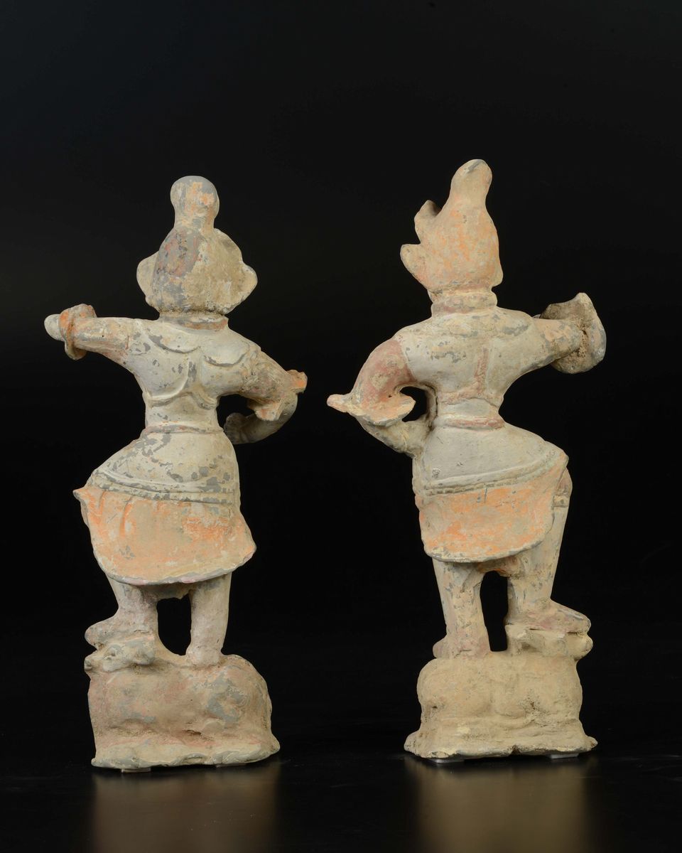 Coppia di Guerrieri in Terracotta Dipinta, Cina, Dinastia Tang (619-906 D.C.)