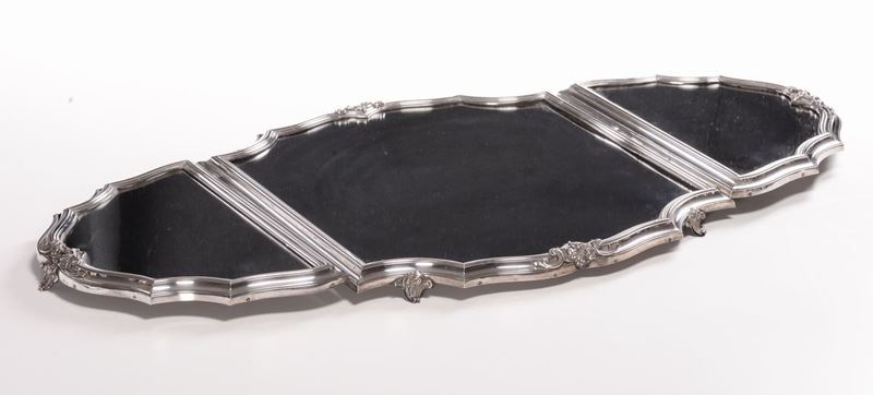 Centrotavola in argento in tre pezzi con piano a specchio  - Auction Antique and Old Masters - I - Cambi Casa d'Aste