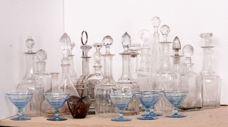 Lotto di bottiglie e bicchieri da liquore  - Asta Antiquariato e Dipinti Antichi - I - Cambi Casa d'Aste