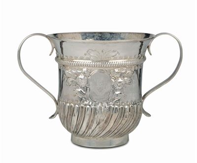 Porringer in Argento Fuso, Sbalzato e Cesellato, Argentiere Samuel Wood, Londra 1763