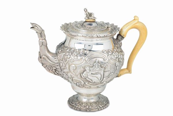 An embossed, molten and chiselled 925 silver tea-pot, silversmith Edward Farrez, London 1819