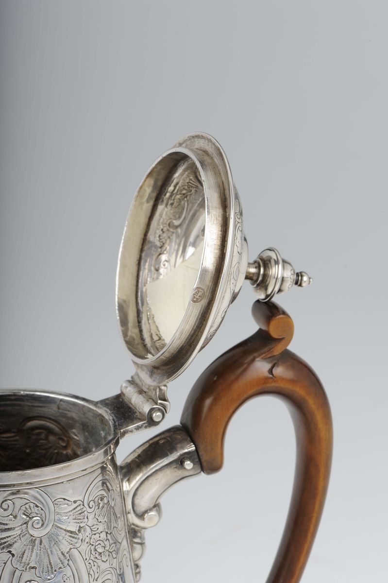 Caffettiera in Argento, Argentiere Robert Calder Wood, Dublino 1741