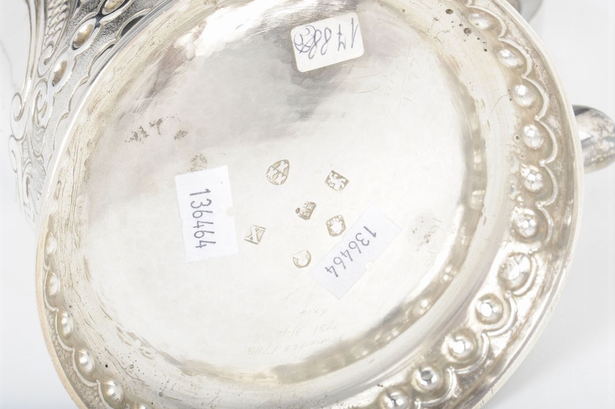 Tankard in Argento Sbalzato, Argentieri John Langlands i & John Robertson I, New Castle 1788