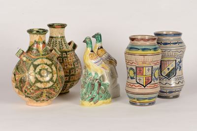 Lotto di Oggetti in Porcellana e Maiolica