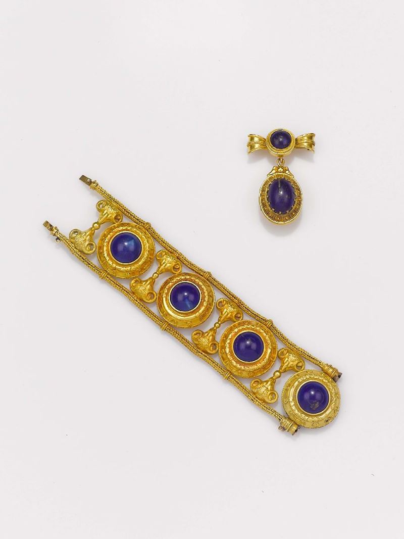 A gold and lapis lazuli parure comprising bracelet and brooch. Attributed to Castellani  - Auction Fine Jewels - II - Cambi Casa d'Aste