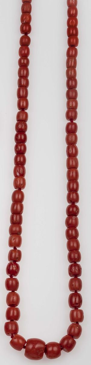 Girocollo con Boule di Corallo Degradanti
