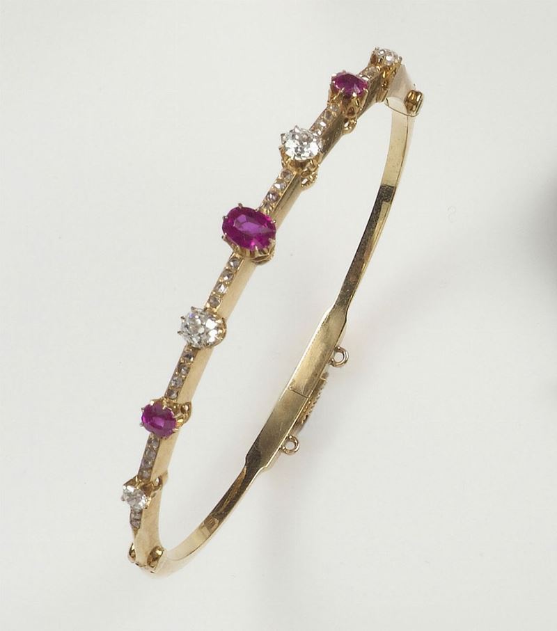 Bracciale rigido con rubini sintetici  - Asta Antiquariato e Dipinti Antichi - I - Cambi Casa d'Aste