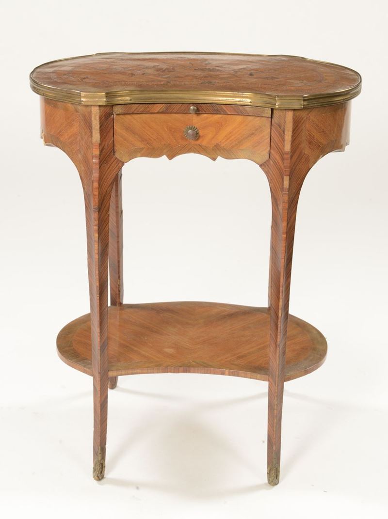Tavolino, XIX/XX secolo  - Asta Antiquariato e Dipinti Antichi - I - Cambi Casa d'Aste