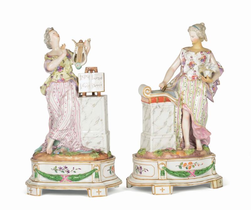 Coppia di sculture in porcellana policroma, Meissen XX secolo  - Auction Furnishings from the mansions of the Ercole Marelli heirs and other property - Cambi Casa d'Aste