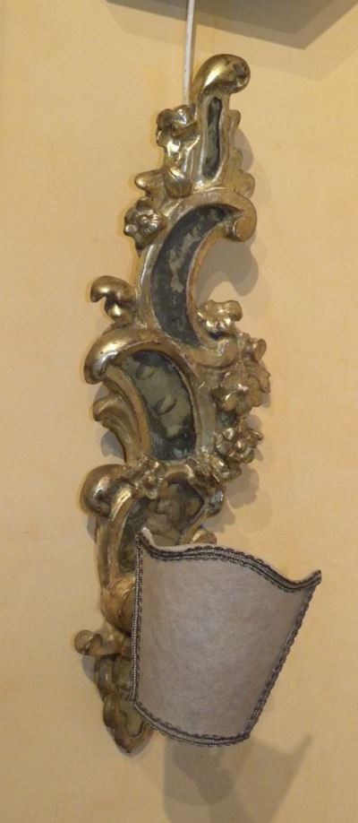 Coppia di Appliques in Legno Intagliato e Dorato, XVIII-XIX Secolo