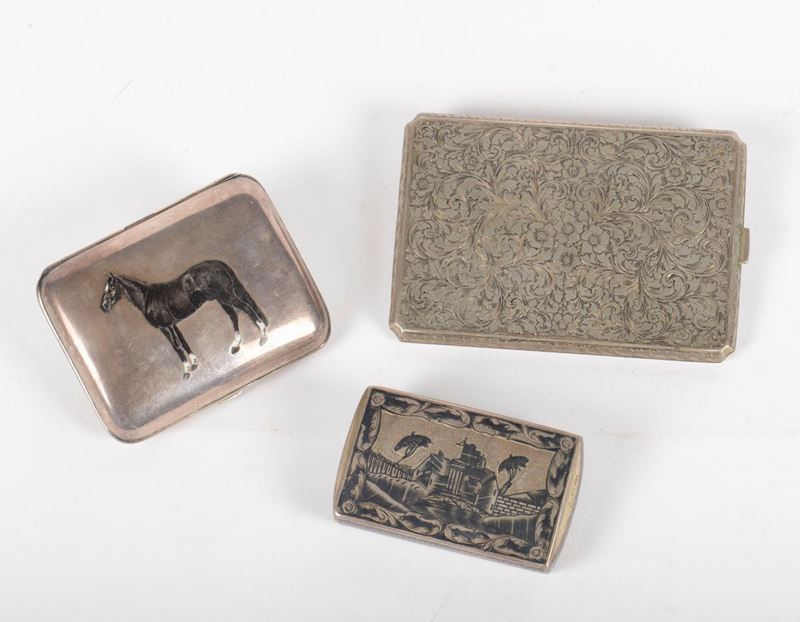 Lotto di tre scatoline in argento  - Asta Antiquariato e Dipinti Antichi - I - Cambi Casa d'Aste