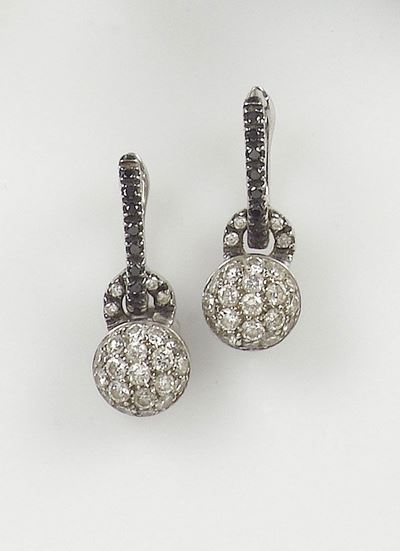 Orecchini con Pavé di Diamanti Bianchi e Brown