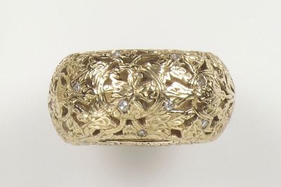 Pandiva, Anello a Fascia Traforata con Piccoli Diamanti
