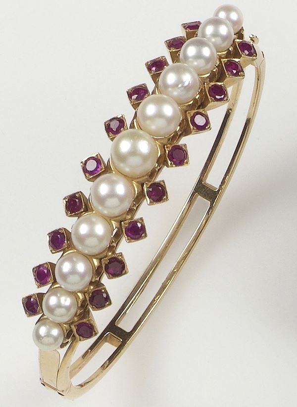 Cultured pearl, ruby and gold bangle