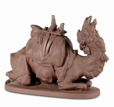 Cammello Seduto in Ceramica Dipinta, Bottger Steinzeug