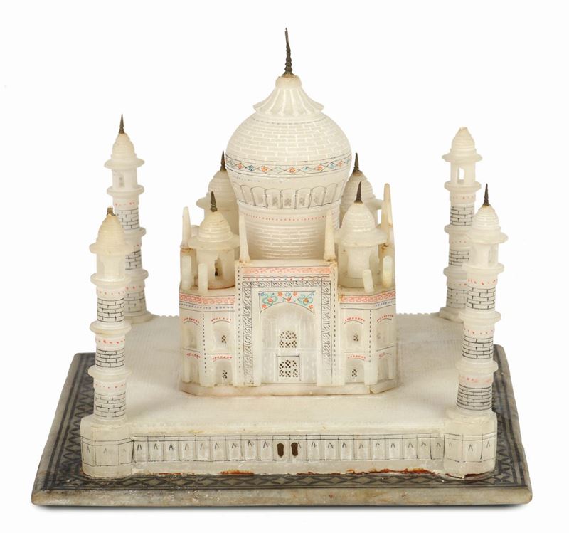 Miniatura in alabastro rappresentante Taj Mahal, India XIX secolo  - Asta Arredi dalle dimore degli eredi Ercole Marelli e altre provenienze - Cambi Casa d'Aste