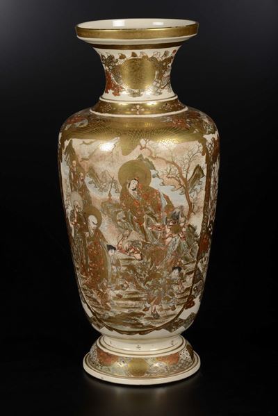 Vaso in Porcellana Satsuma con Raffigurazioni di Vita di Saggi, Giappone, XIX Secolo