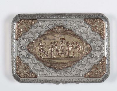 Piccola Scatola in Argento e Oro a Basso Titolo, Manifattura Europea del XX Secolo