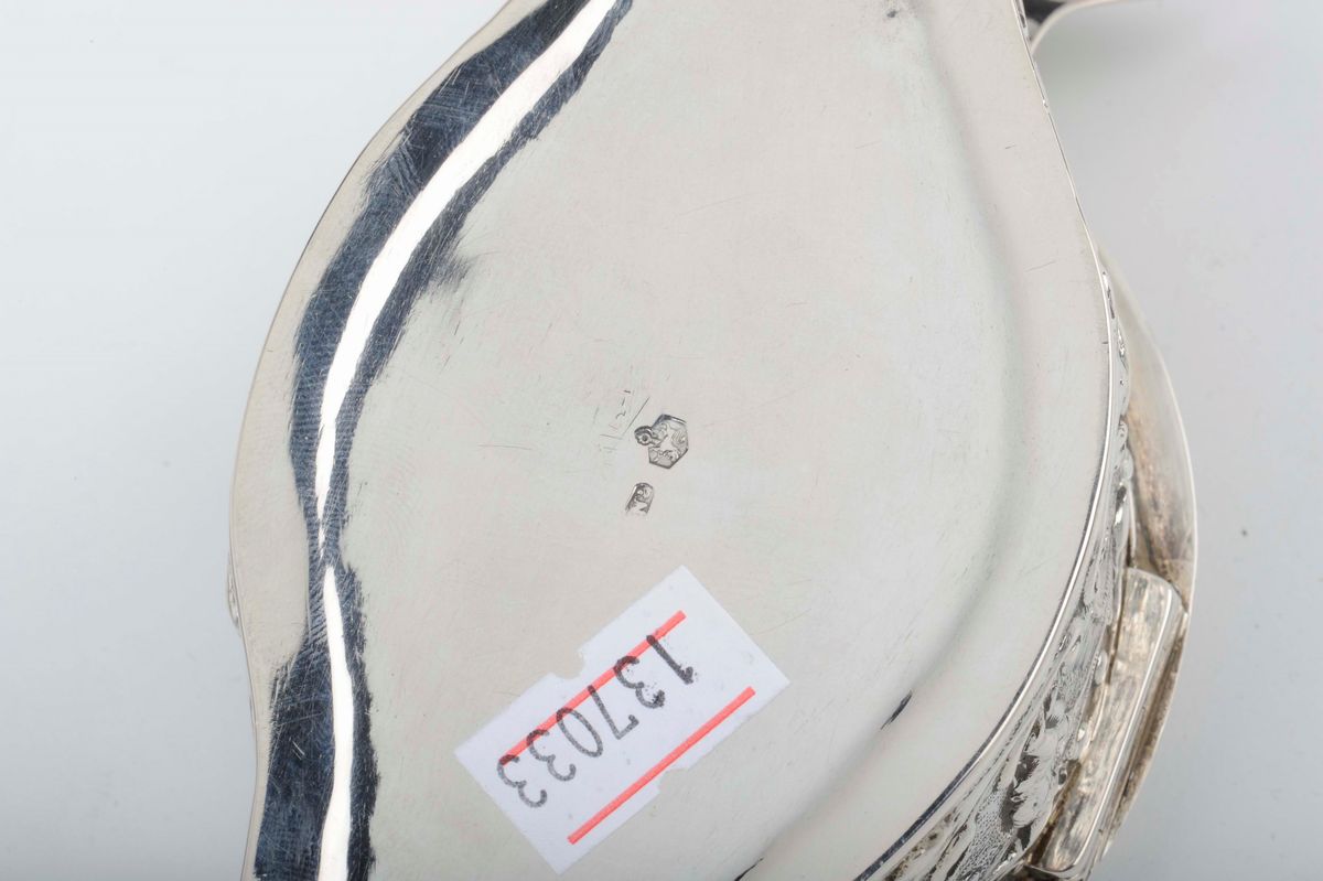 Collezione di Sei Scatole in Argento Fuso, Sbalzato e Cesellato, Varie Manifatture Europee del XX...