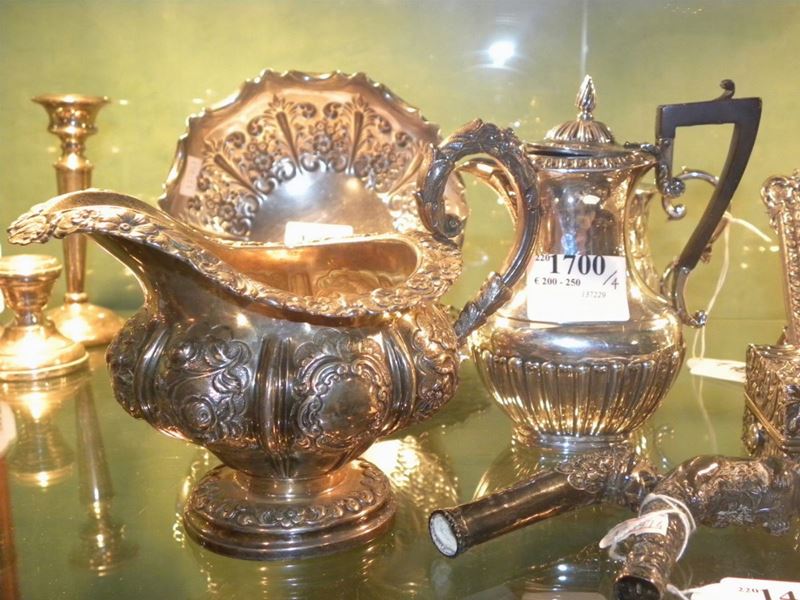 Lotto composto da 4 oggetti in argento e leghe argentate  - Auction Antique and Old Masters - I - Cambi Casa d'Aste
