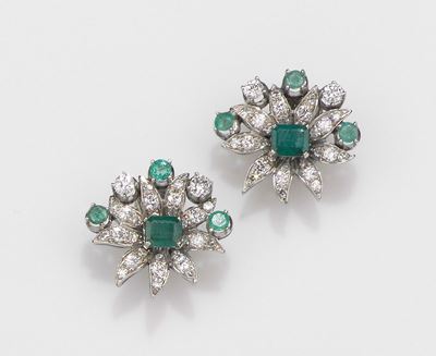 Orecchini con Smeraldi e Diamanti
