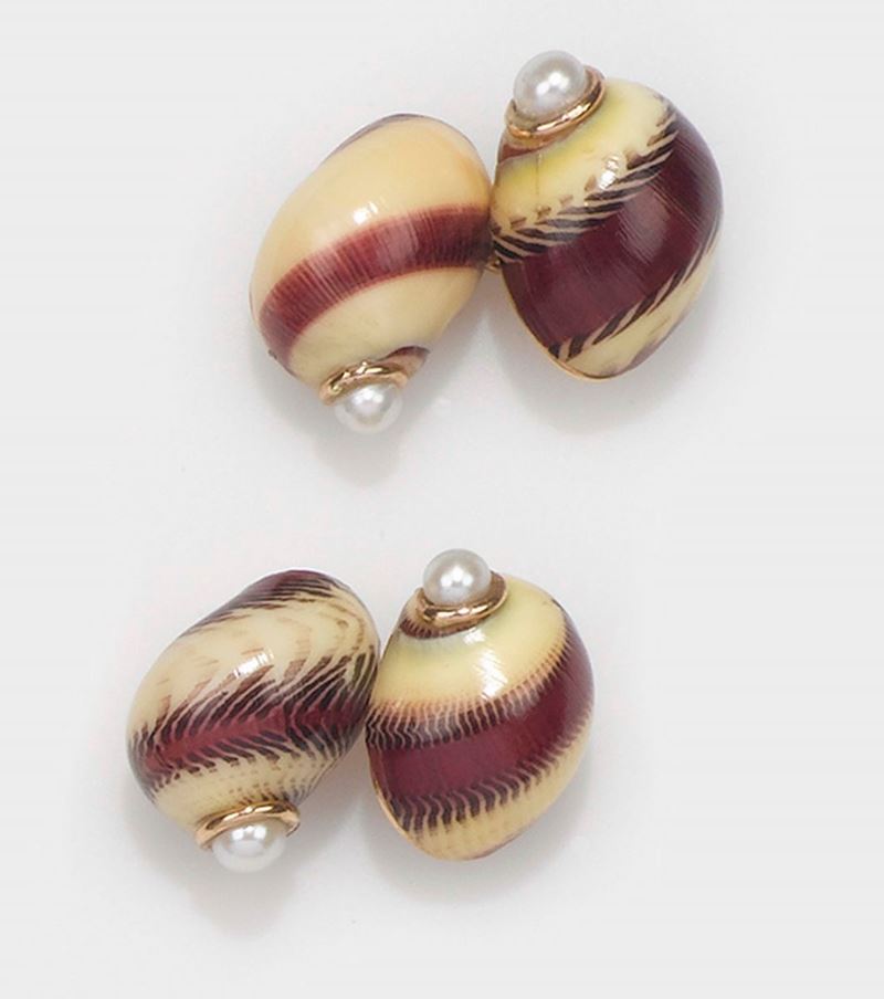 A pair of enamel and pearl cufflinks  - Auction Fine Jewels - II - Cambi Casa d'Aste