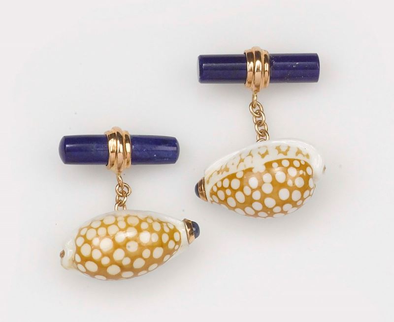 A pair of shell, lapis lazuli and sapphire cufflinks  - Auction Fine Jewels - II - Cambi Casa d'Aste