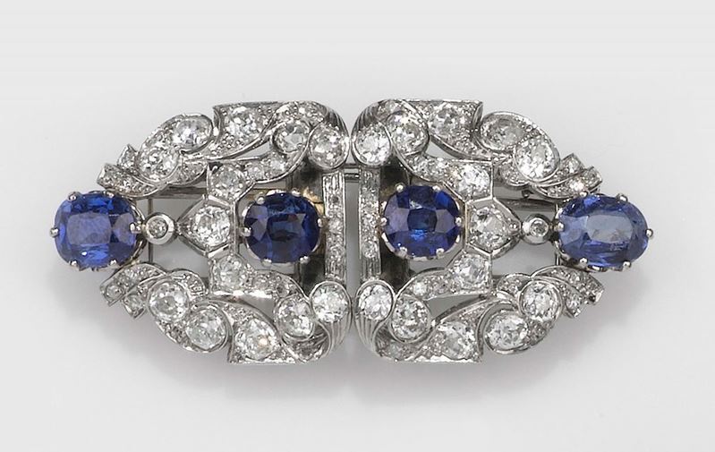 A sapphire, diamond and platinum double clip/brooch  - Auction Fine Jewels - II - Cambi Casa d'Aste