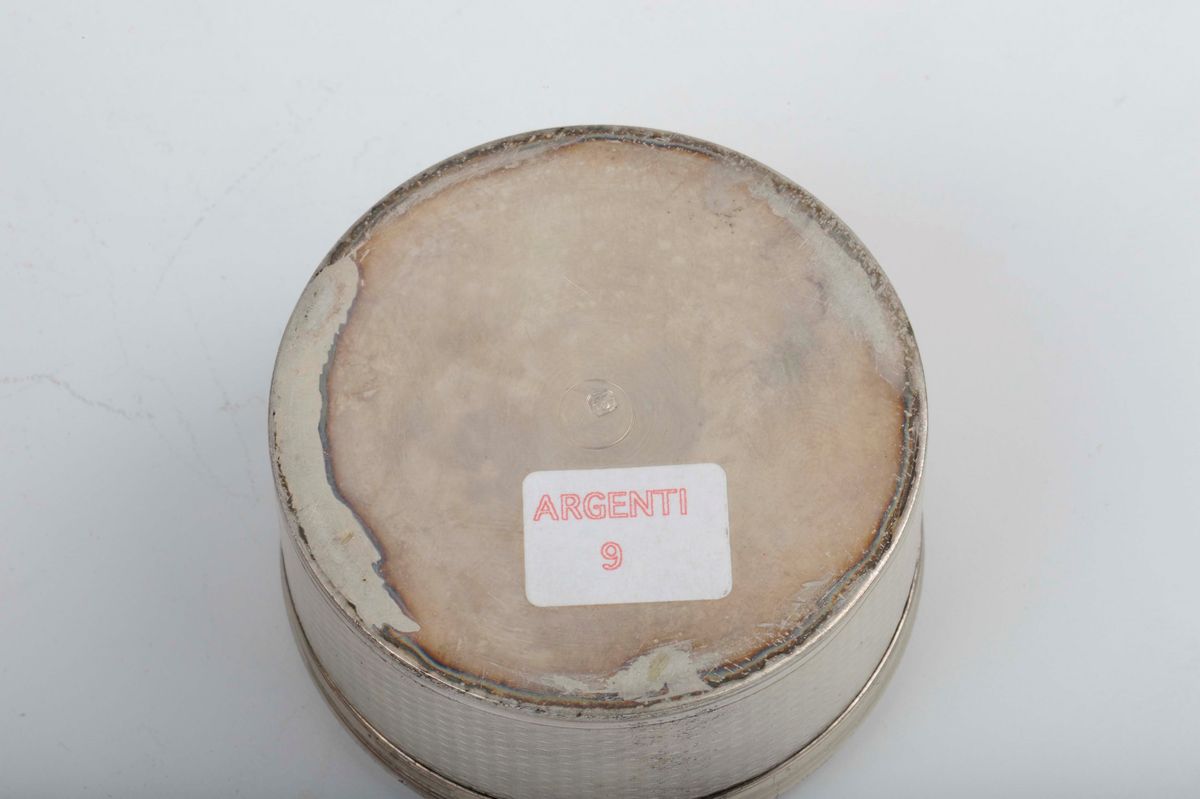 Bollitore da Viaggio in Argento Sbalzato, Cesellato e Avorio, Punzoni Francesi di Primo Titolo in...