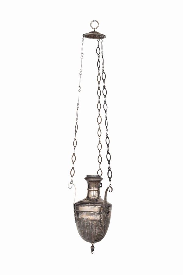 Lampada votiva in argento sbalzato e cesellato, argentiere Antonio Cappelletti 1803-1838, Roma inizio XIX secolo