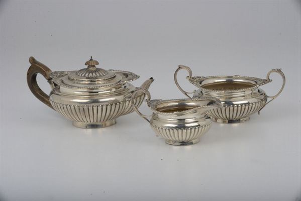 A silver tea set, London 1892-1893