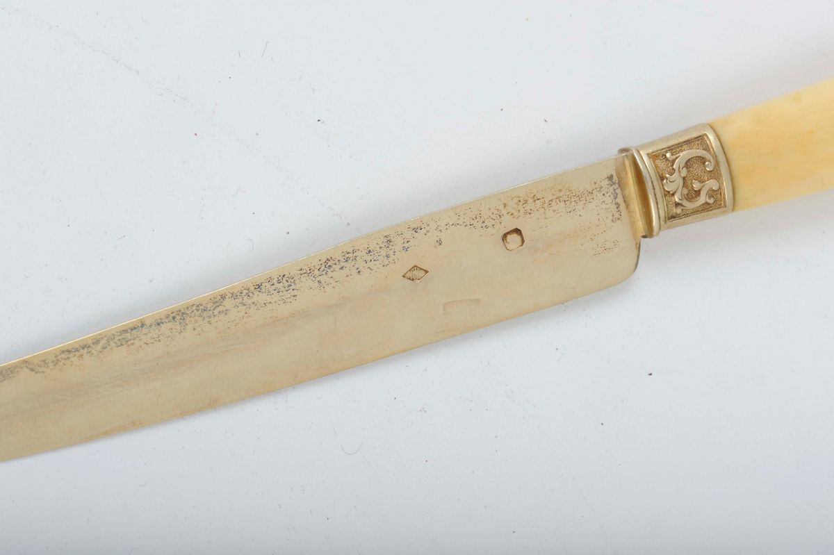 Set di Dodici Coltelli da Dolce in Argento e Avorio, Punzoni Francesi in Uso dal 1838, Francia XI...