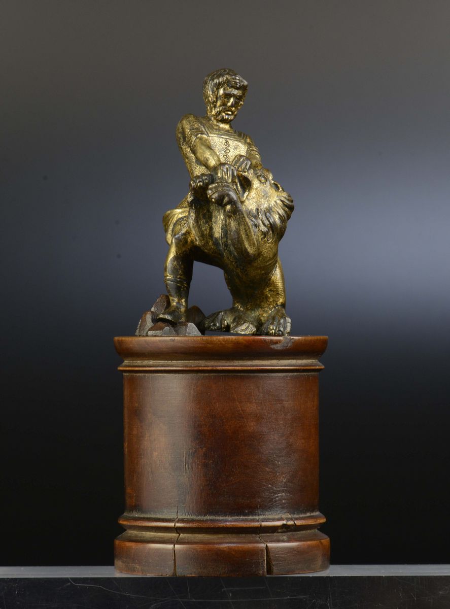 Scultura in Bronzo Fuso, Cesellato e Dorato Raffigurante Sansone che Squarcia il Leone, Germania ...