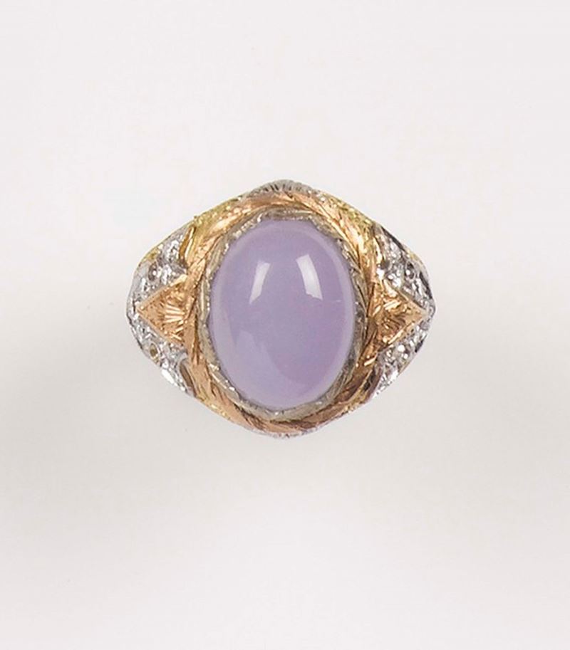 Cazzaniga. A lavander jadeite and gold ring. Mounted in white and yellow gold 750/1000  - Auction Fine Jewels - Cambi Casa d'Aste