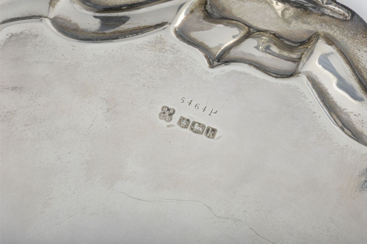 Salver in Argento Sbalzato, Città di Sheffield 1927