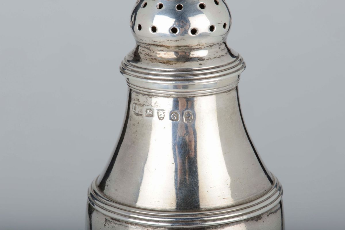 Spargizucchero in Argento, Argentiere John Mewburn, Londra 1802
