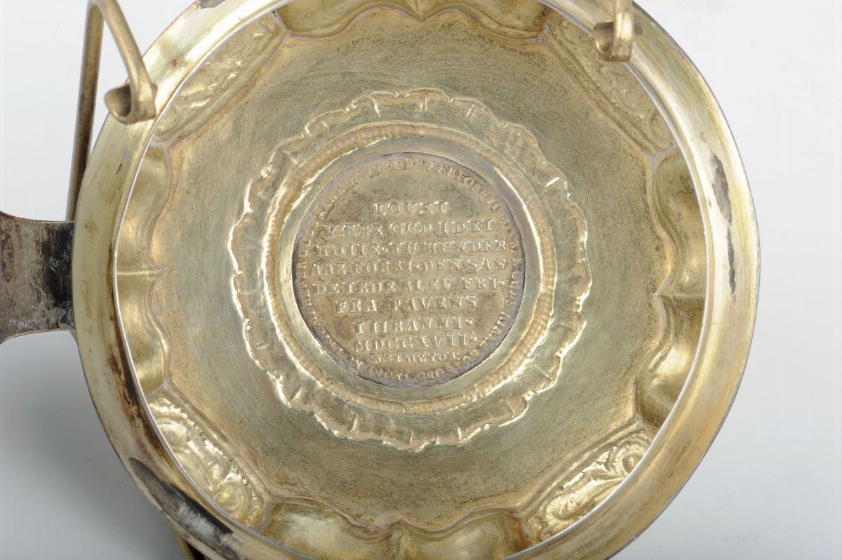 Boccale in Maiolica Royal Copenaghen con Coperchio in Argento Sbalzato, Fuso e Cesellato, Boccale...