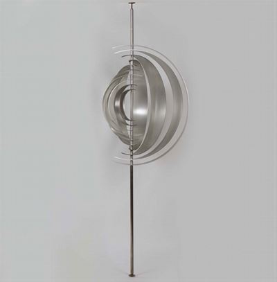 Scultura in Acciaio su Modello di Kiky Vinces Vinci Proveniente dalla Galleria del Deposito di Ge...