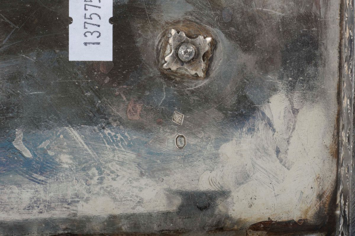 Oliera in Argento Fuso, Sbalzato e Cesellato, Punzoni di Primo Titolo per Parigi in Uso dal 1890 ...